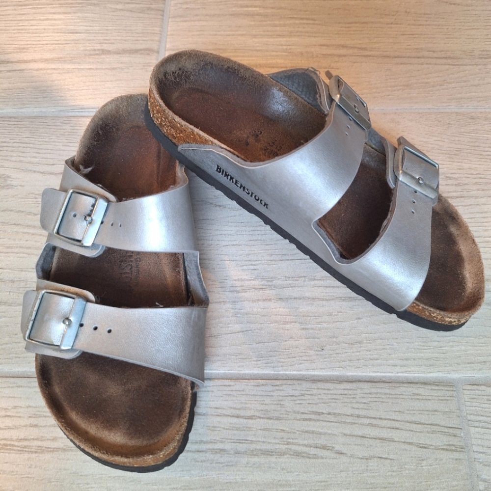 Birkenstock Arizona Women's Metallic Silver Two Strap Slide Sandals -Size 36 5.5